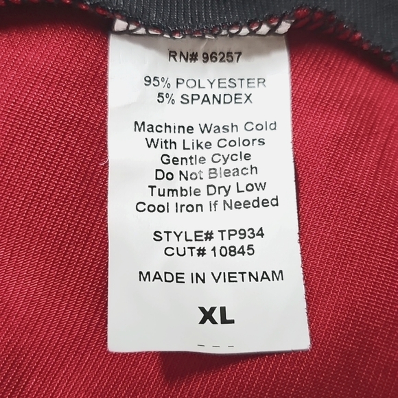 PerSeption Concept Sleeveless V Neck Dressy Shirt - Red with Black Trim - Picture 6 of 8